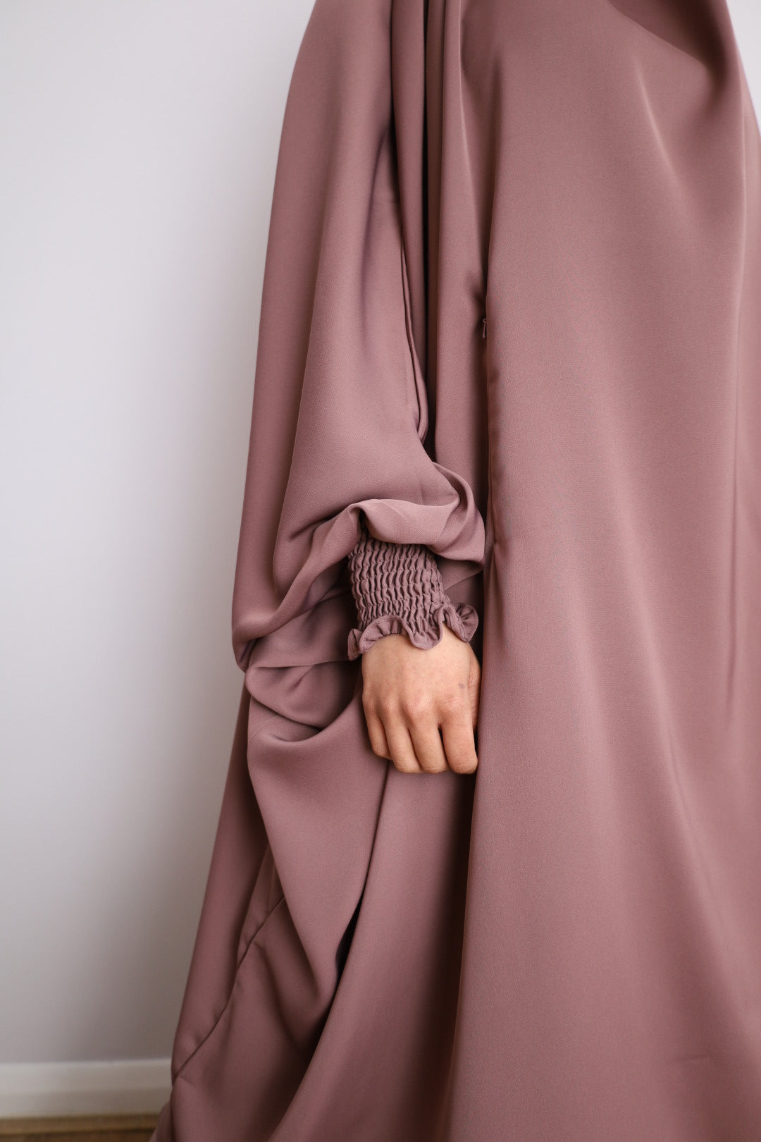 2 piece jilbab with frilly sleeves made in nida fabric