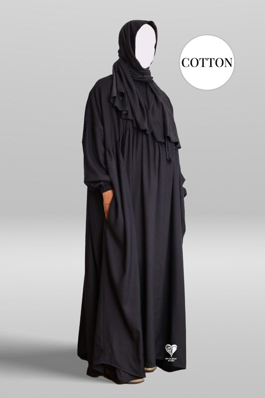 Soft cotton abaya featuring 2 pockets and a nursing zip. Perfect for hajj and umrah and hot climates. Opaque fabric and does not cling to the body.