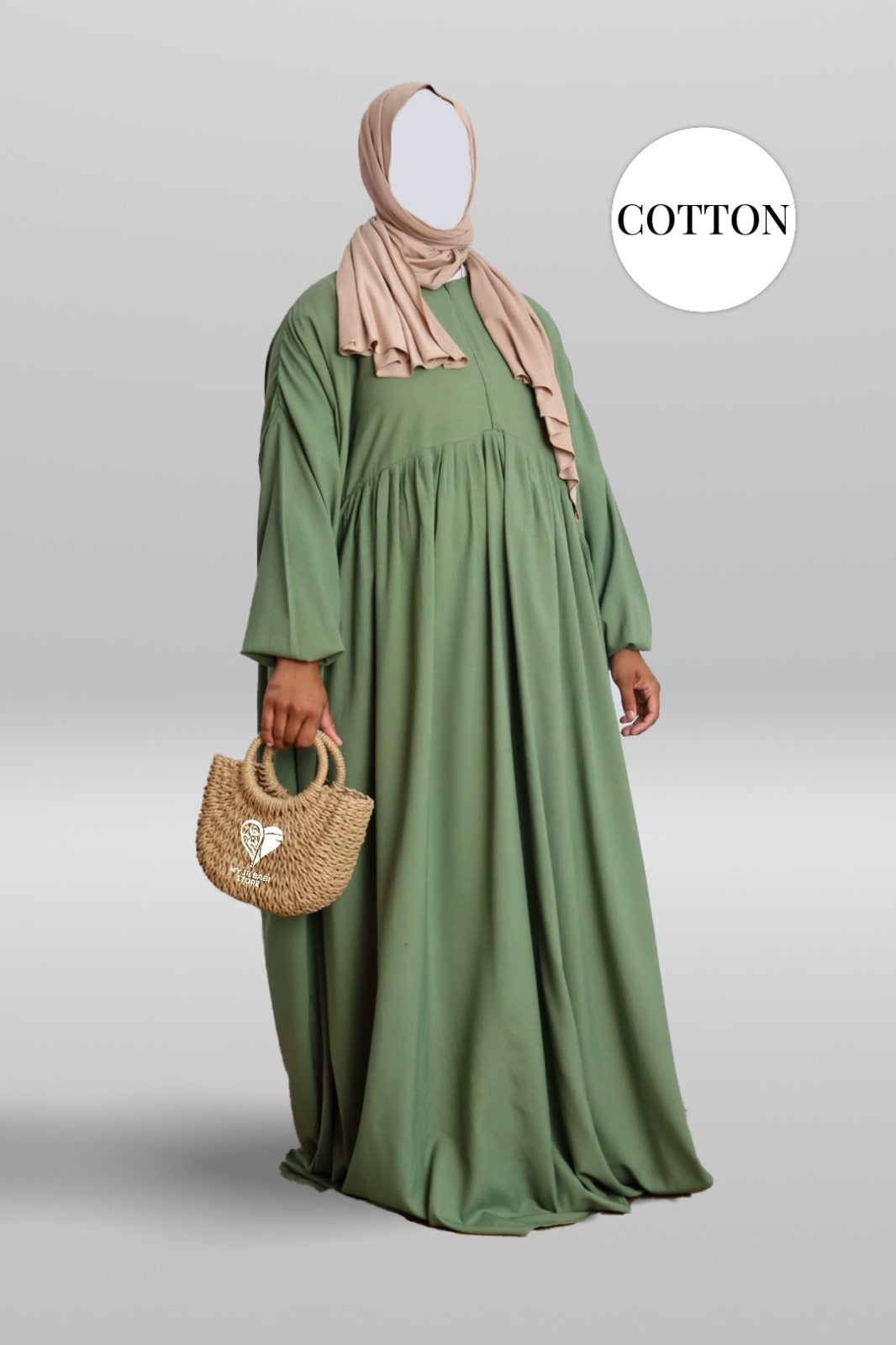 Soft cotton abaya featuring 2 pockets and a nursing zip. Perfect for hajj and umrah and hot climates. Opaque fabric and does not cling to the body.