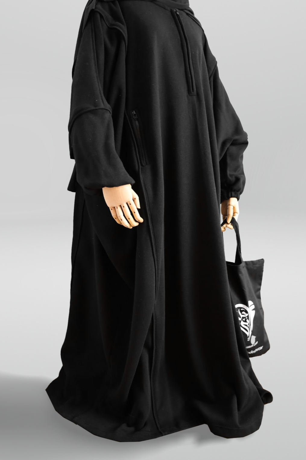 BLACK-WINTER-ABAYA