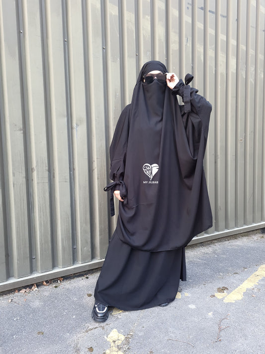 Black feminine jilbab with bows