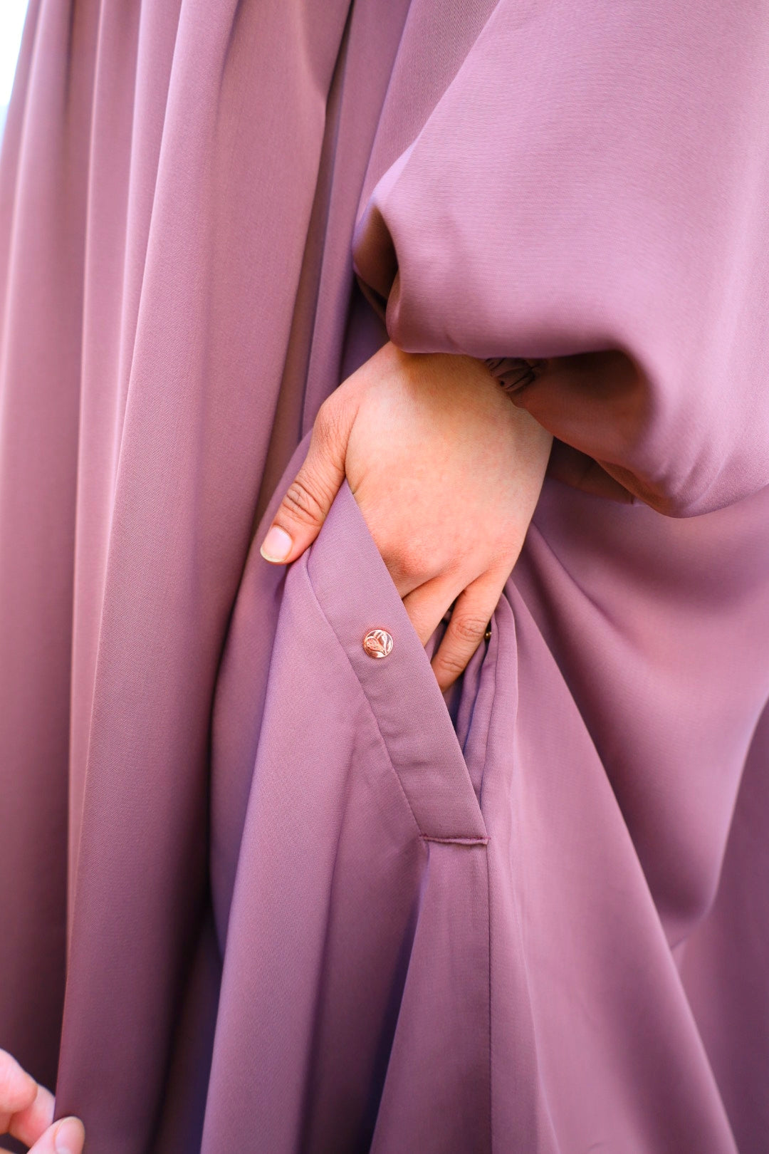 Pinky Mocha Pleated Abaya With Nursing Zip