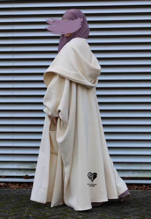 Our white long jilbab jacket features an oversized hood and two pockets. Does not lift or squash your jilbab sleeves.